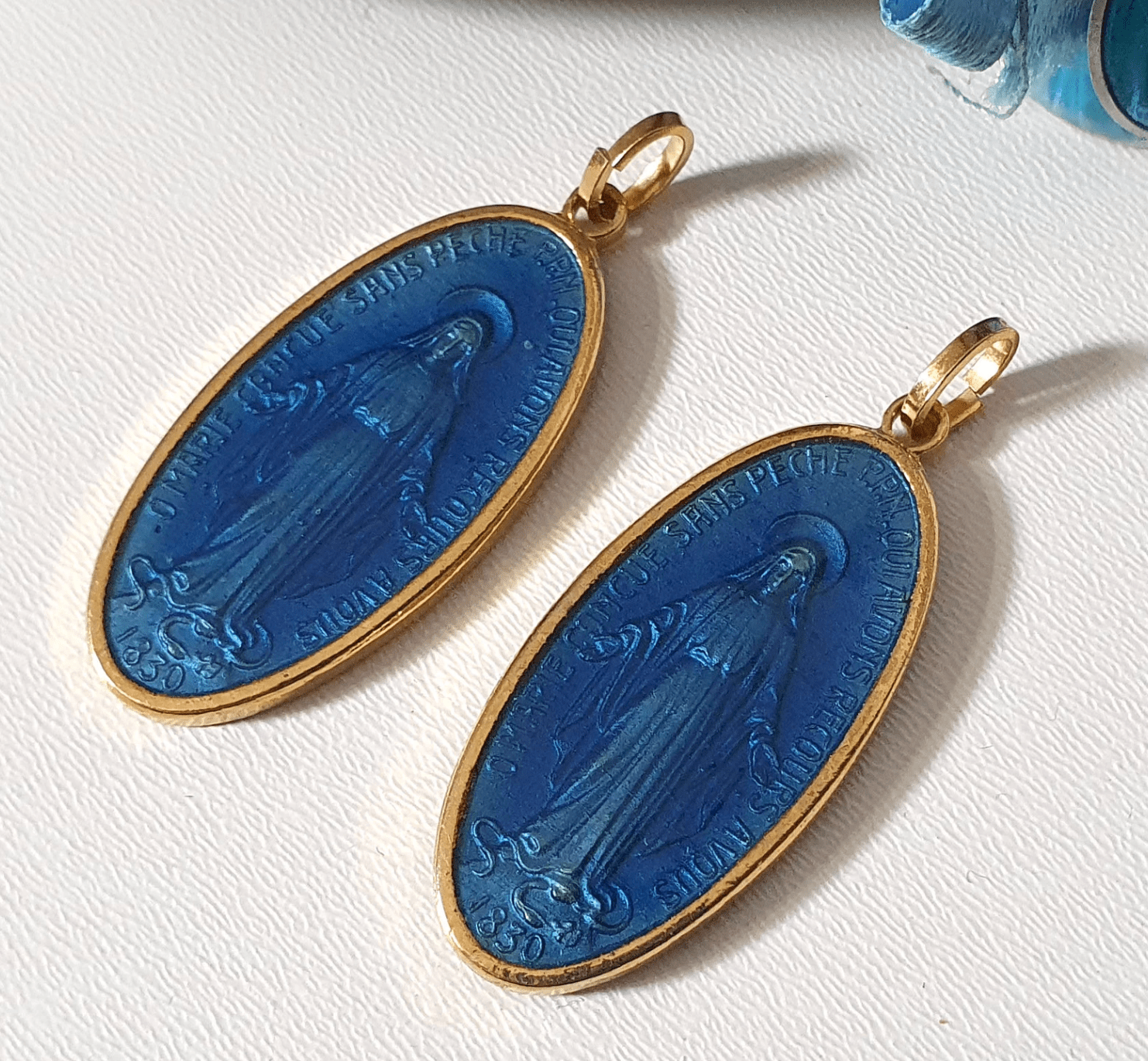 Madonna Pendant - Melliflus
